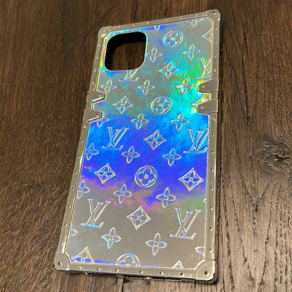 COPY - iPhone 11 Pro Max case & iPod case
